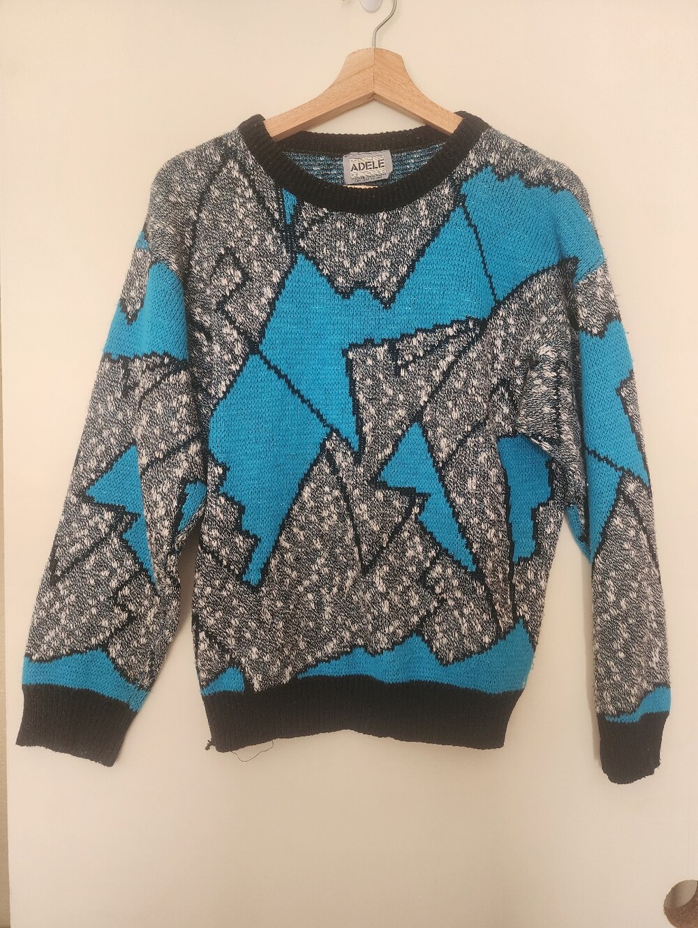 Adele Geo Design Vintage Sweater Super Soft Bright 80s USA